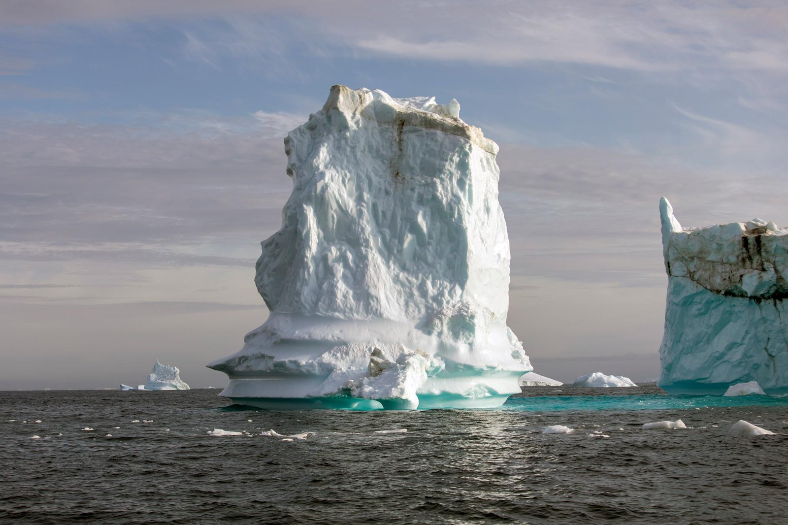 Universo-Centro-117-corto-viaje-a-Groenlandia-iceberg-vertical