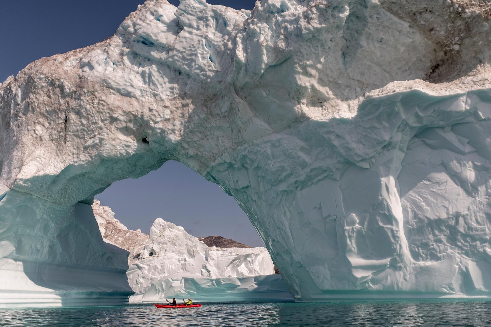 Universo-Centro-117-corto-viaje-a-Groenlandia-kayak